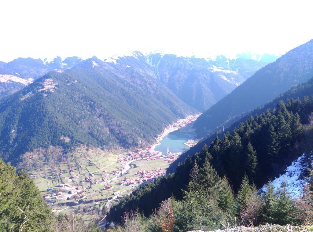 Zeren Pansiyon Kamalac Luaran gambar