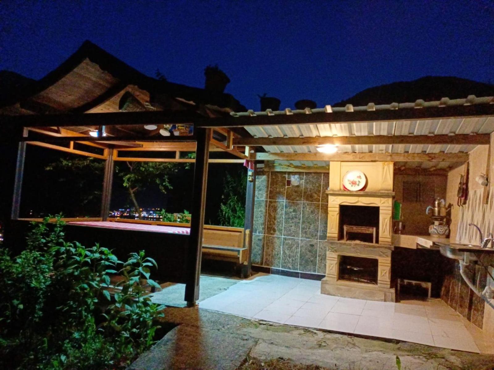 Zeren Pansiyon Kamalac Luaran gambar