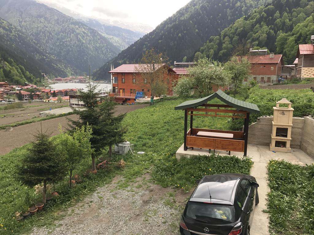 Zeren Pansiyon Kamalac Luaran gambar