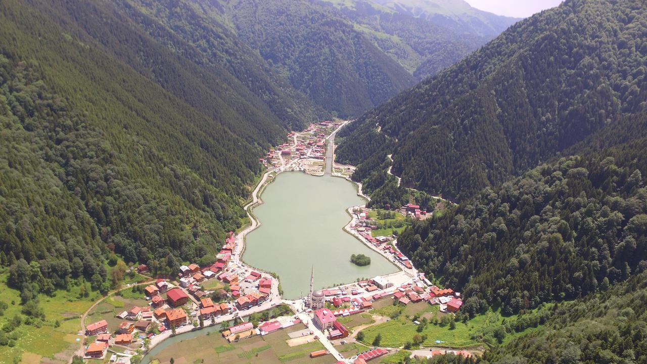 Zeren Pansiyon Kamalac Luaran gambar